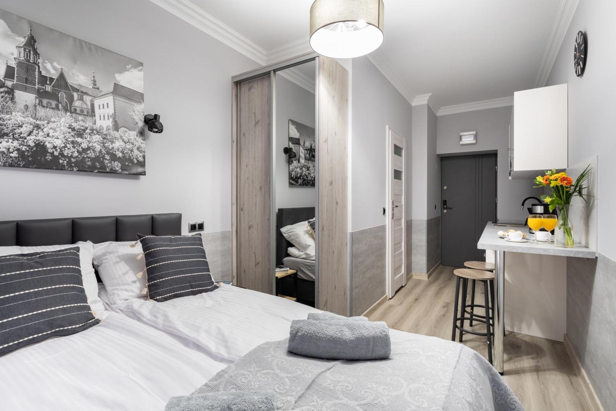 Dolce Vita Elegant Apartments คราคูฟ ภายนอก รูปภาพ